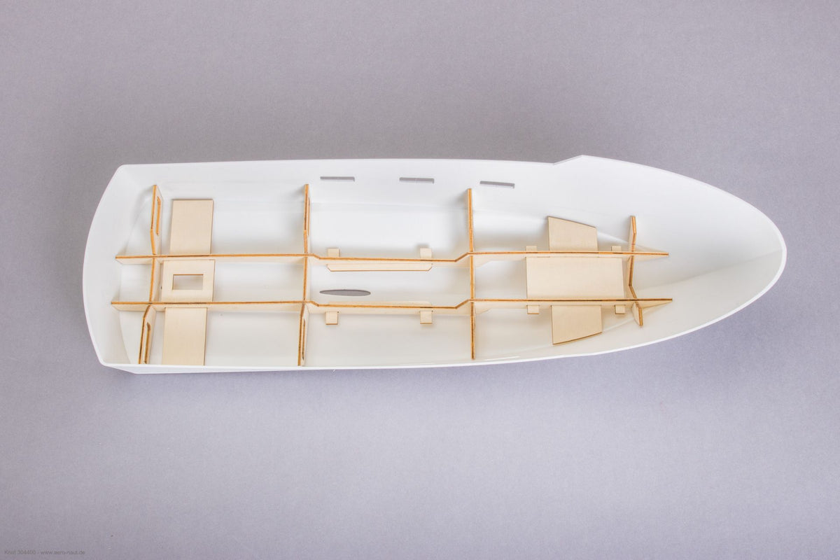 aeronaut Knut RC-Arbeitsschiff, ABS-Rumpf mit eingeklebten Holzspanten