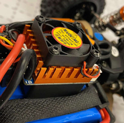 DF06 PRO Brushless 4WD Truck mit Gyro + Fernsteuerung, 1:14, RTR Spritzwassergeschützt