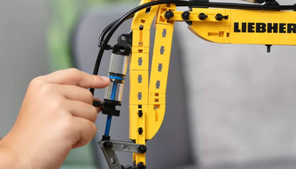 Liebherr R938 pneum. Bagger, 689 Teile, ab 10 Jahre, fischertechnik